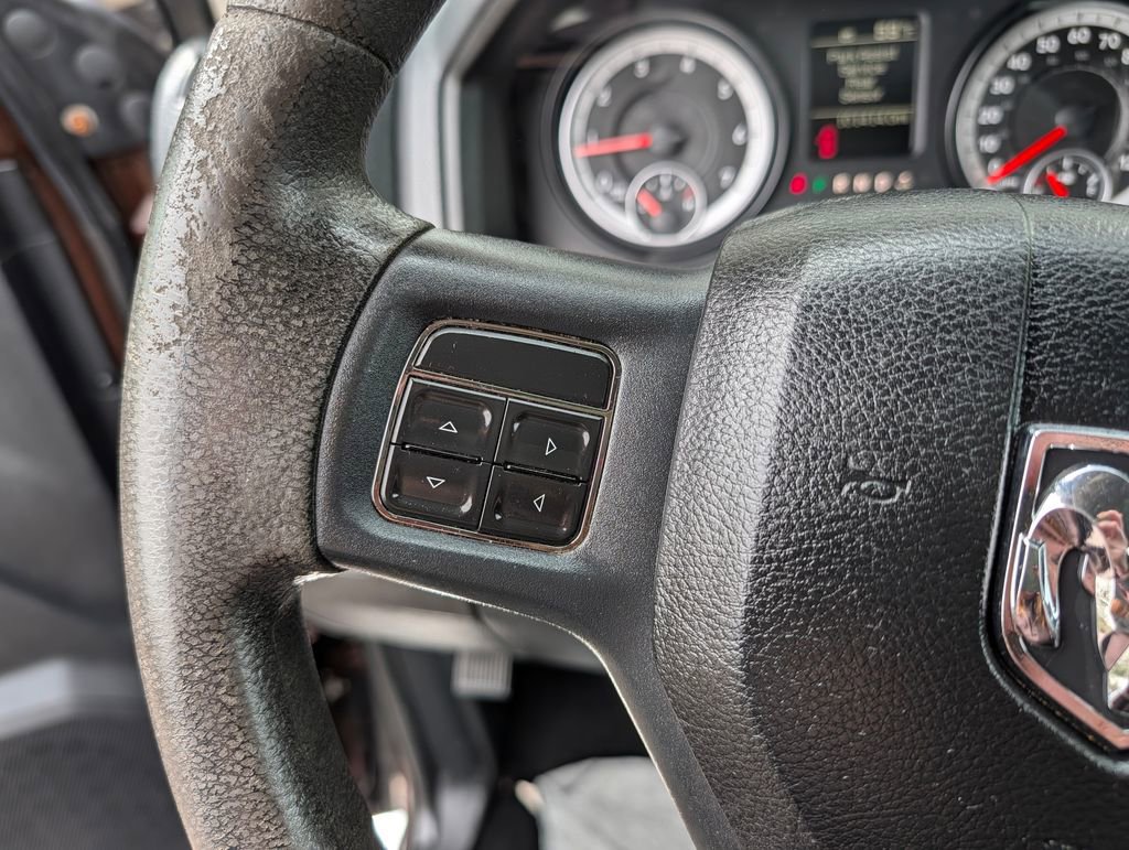 Used 2014 RAM 3500 Tradesman w/ Chrome Appearance Group AWD/4WD image 15