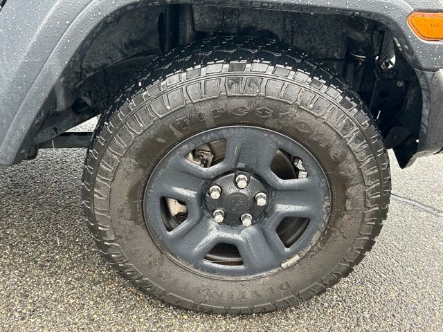 Used 2018 Jeep Wrangler Unlimited Sport image 11