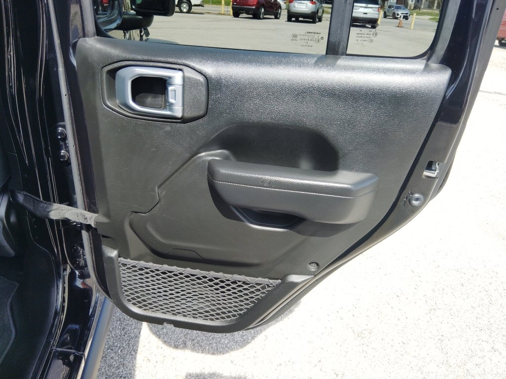 Used 2021 Jeep Wrangler Unlimited Sport AWD/4WD image 30