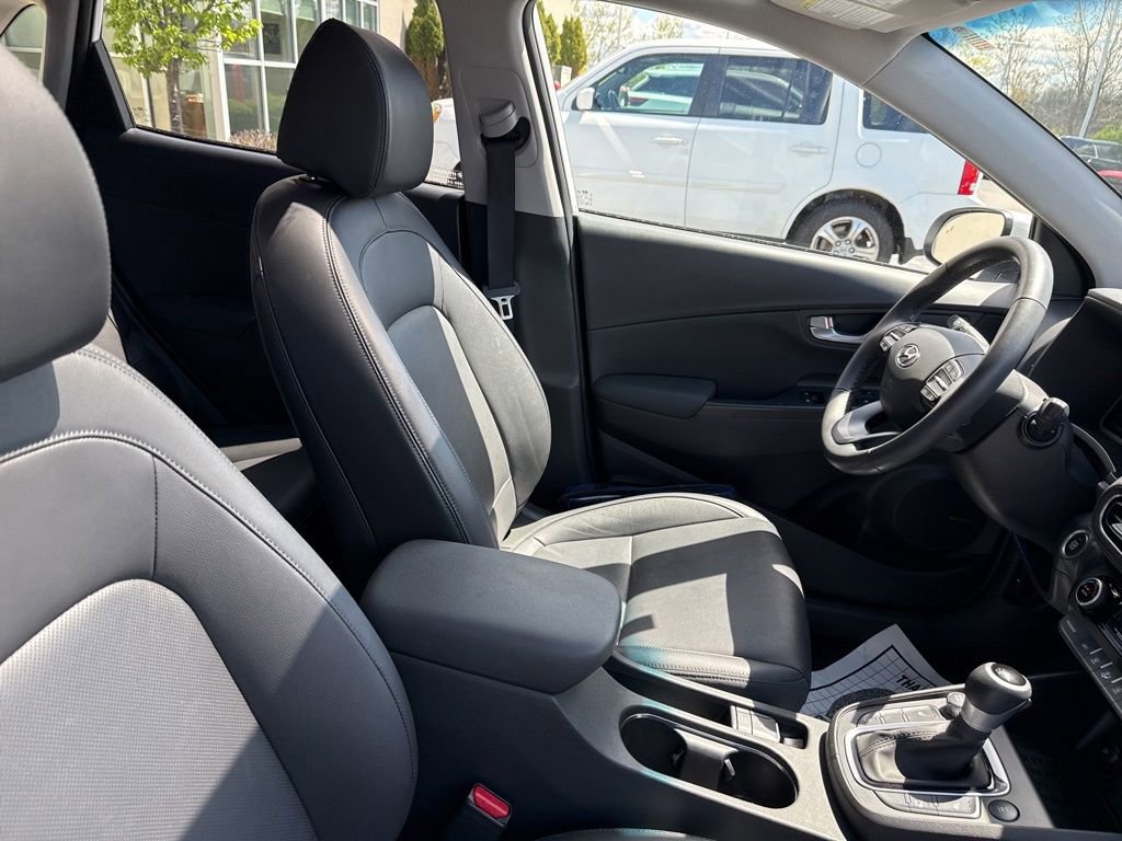 Used 2023 Hyundai Kona Limited w/ Cargo Package AWD/4WD image 31