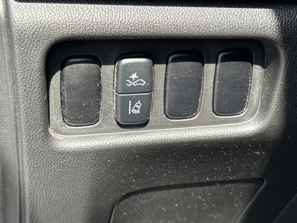 Used 2022 Mitsubishi Outlander Sport ES image 22