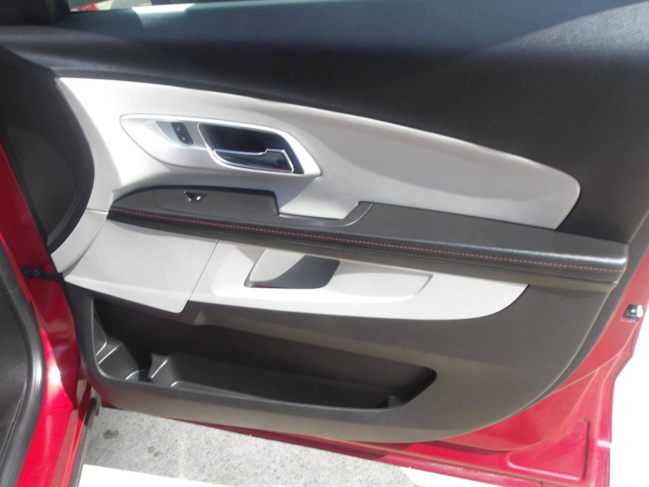 Used 2015 Chevrolet Equinox LT FWD image 9