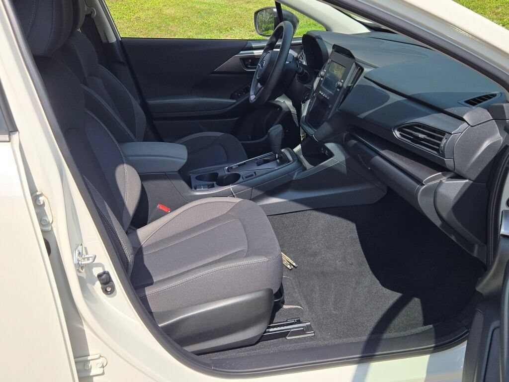 Certified 2024 Subaru Impreza 2.0i AWD/4WD image 8