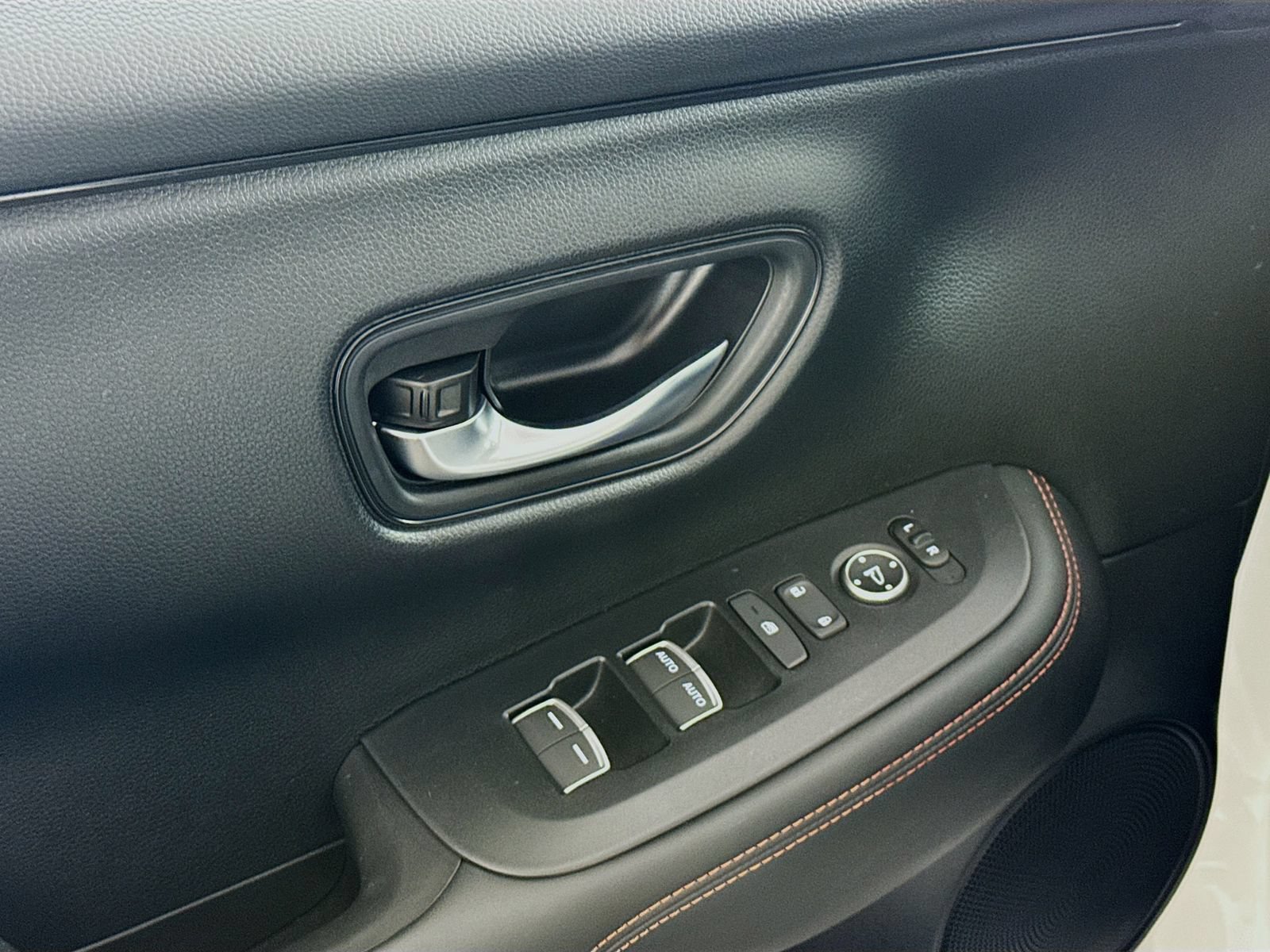 Used 2024 Honda HR-V Sport image 19