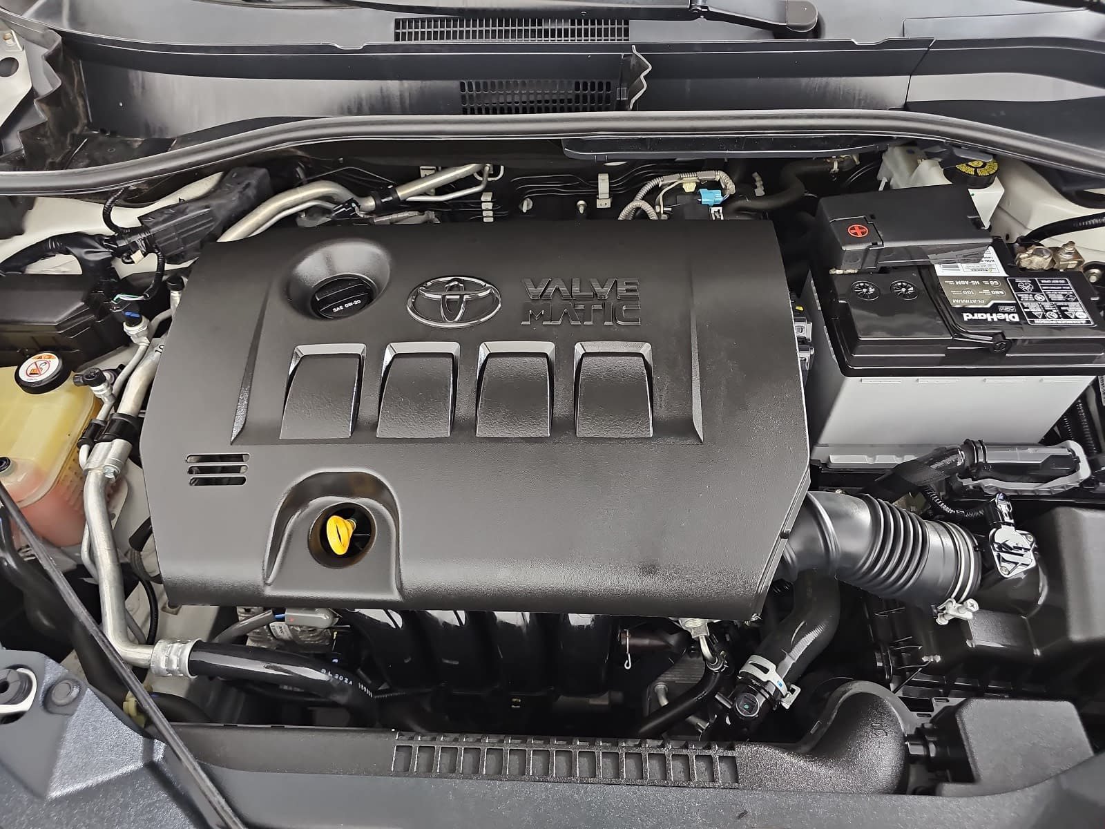 Used 2019 Toyota C-HR LE FWD image 31