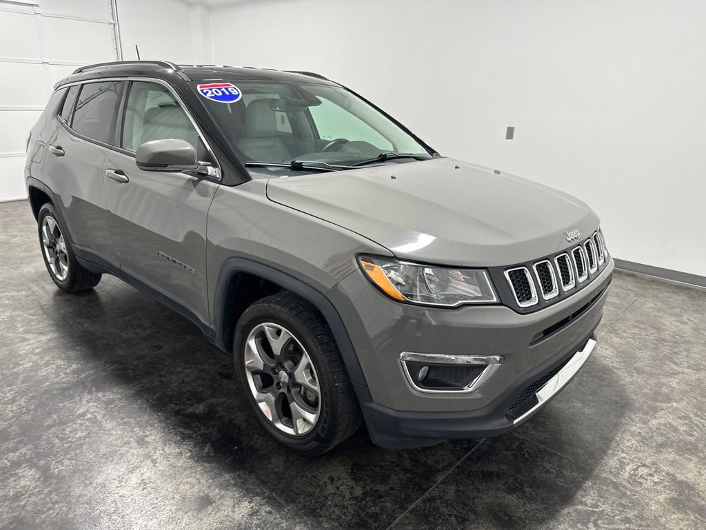 Used 2019 Jeep Compass Limited AWD/4WD image 3