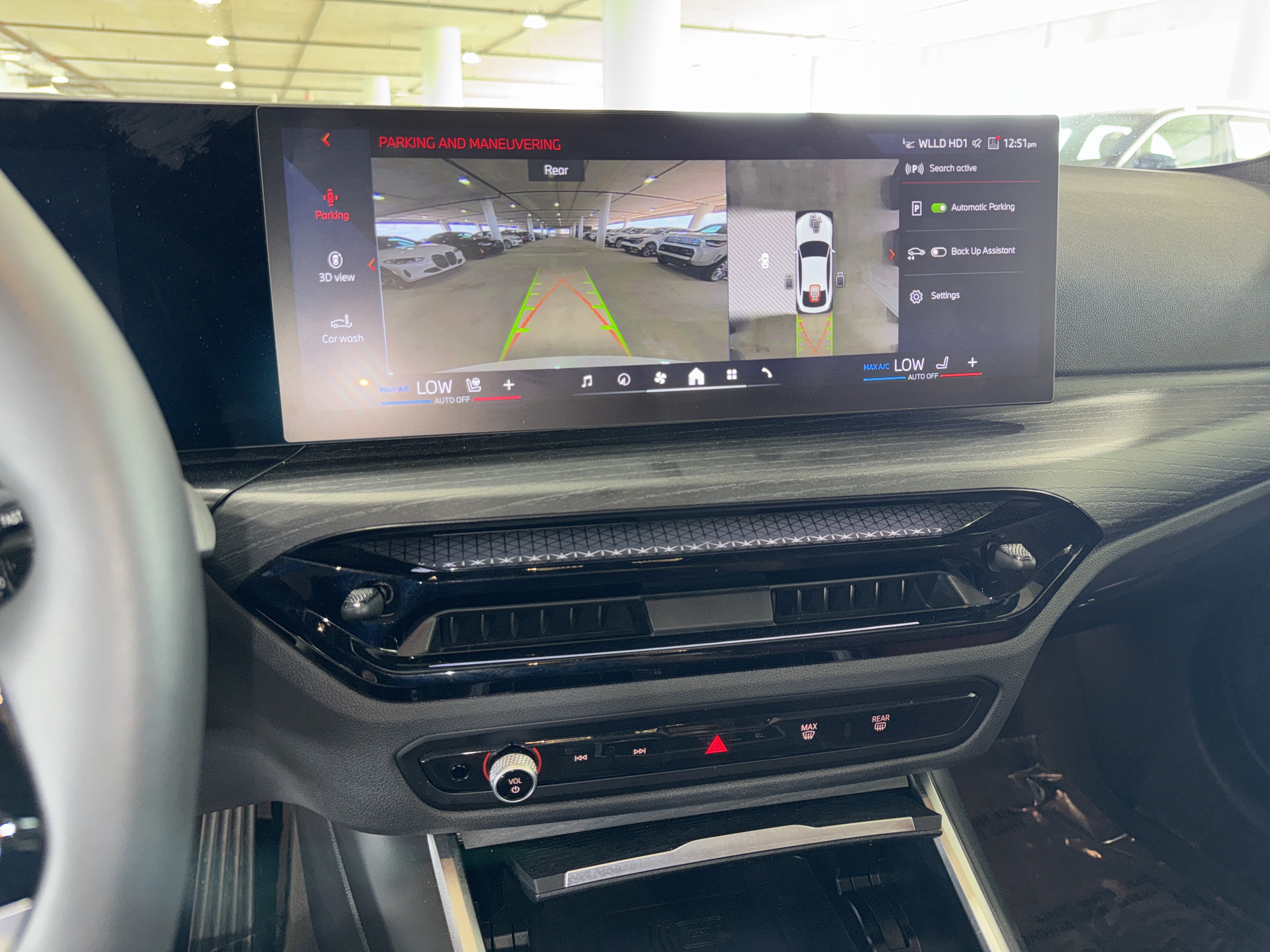Used 2025 BMW i4 eDrive40 w/ Premium Package RWD image 30