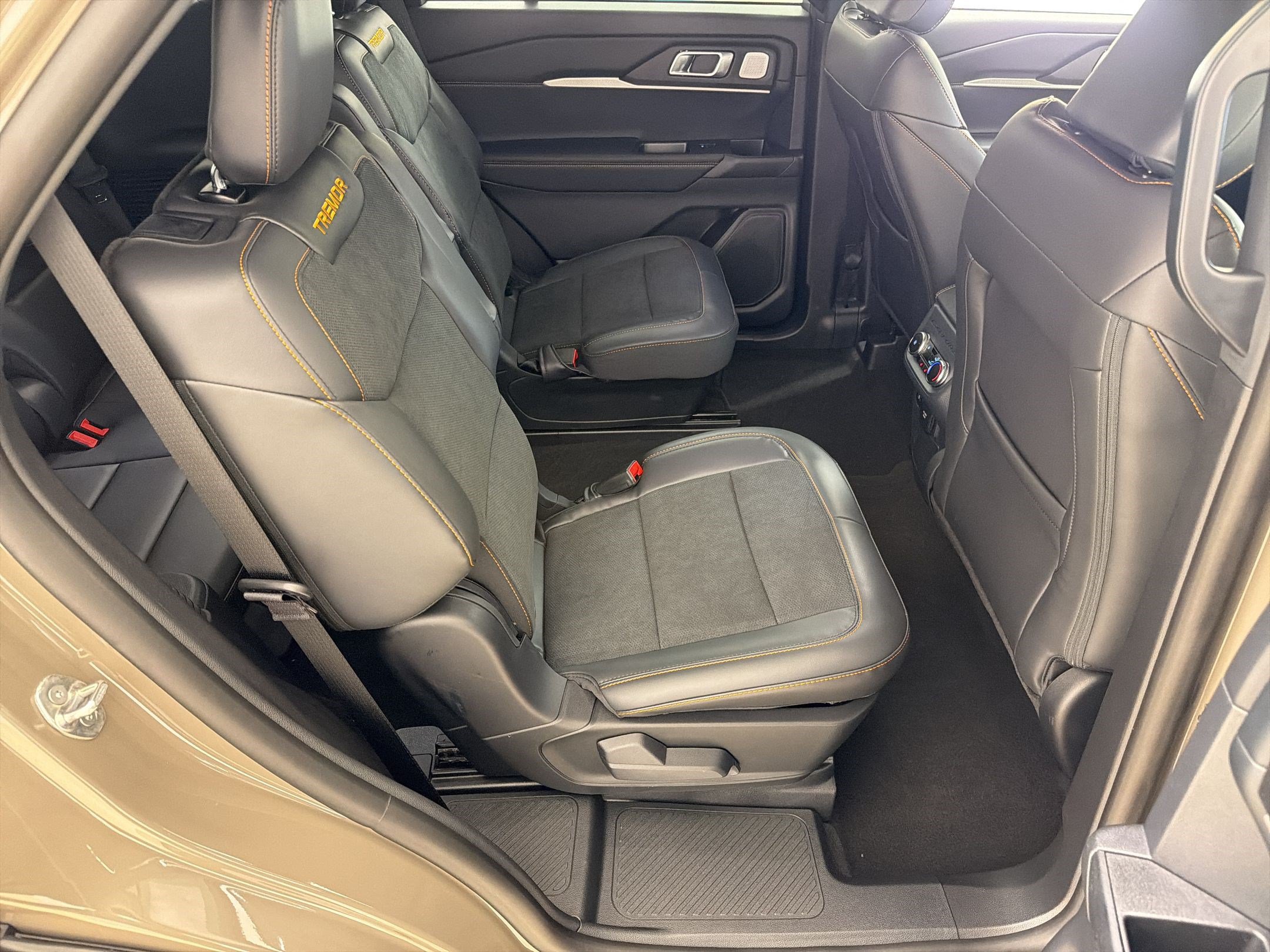 New 2026 Ford Explorer Tremor w/ Tremor Ultimate Package AWD/4WD image 28