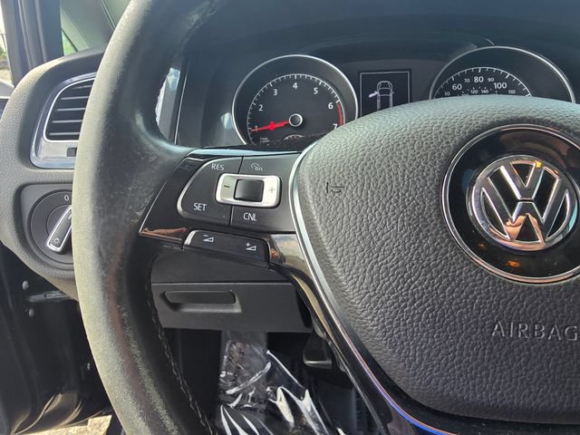 Used 2018 Volkswagen Golf S FWD image 23