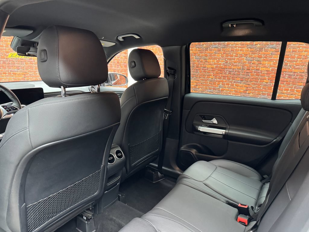 Certified 2024 Mercedes-Benz GLB 250 4MATIC image 23