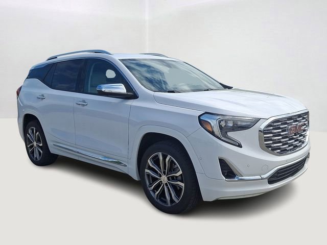 Used 2020 GMC Terrain Denali w/ Denali Premium Package AWD/4WD image 1
