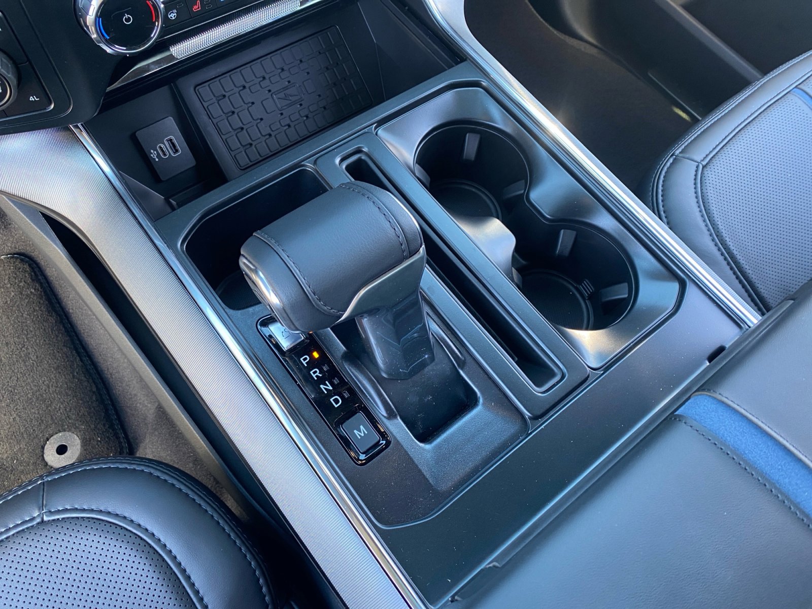 New 2025 Ford F150 Platinum w/ Equipment Group 702A High image 15