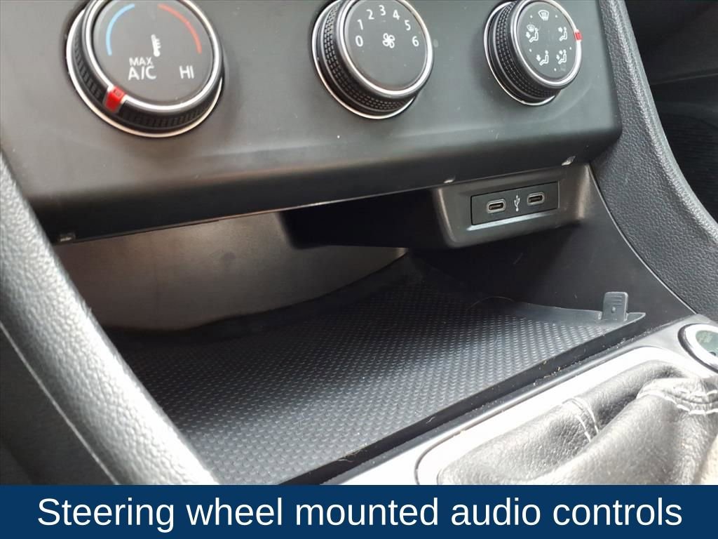 Used 2022 Volkswagen Jetta S image 5