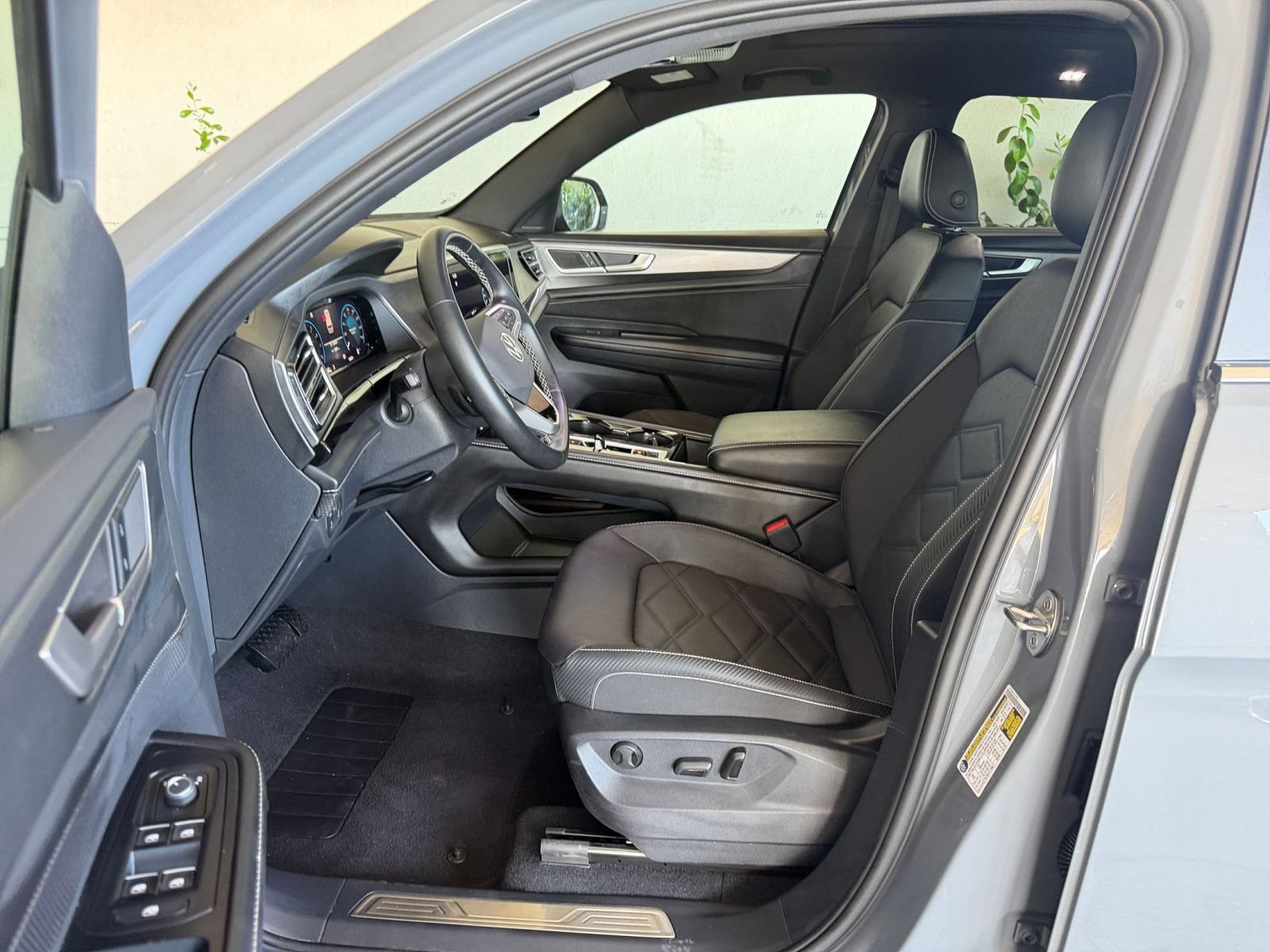 Used 2026 Volkswagen Atlas Cross Sport SE AWD/4WD image 30
