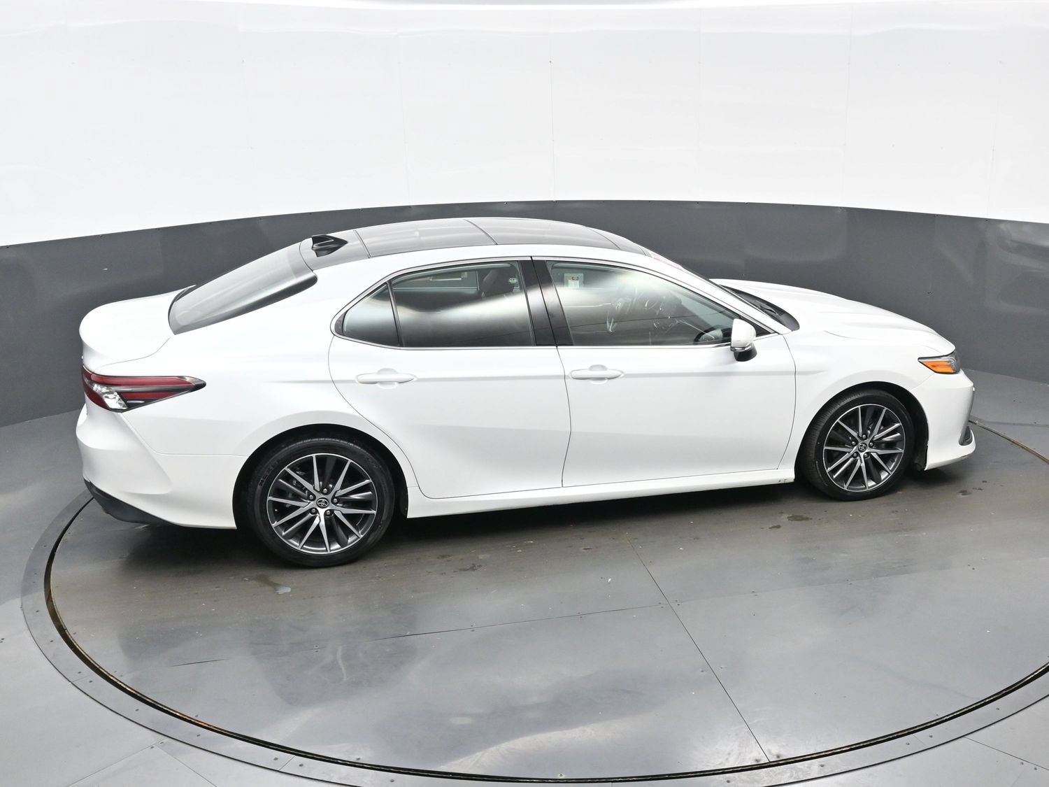 Used 2023 Toyota Camry XLE FWD image 43