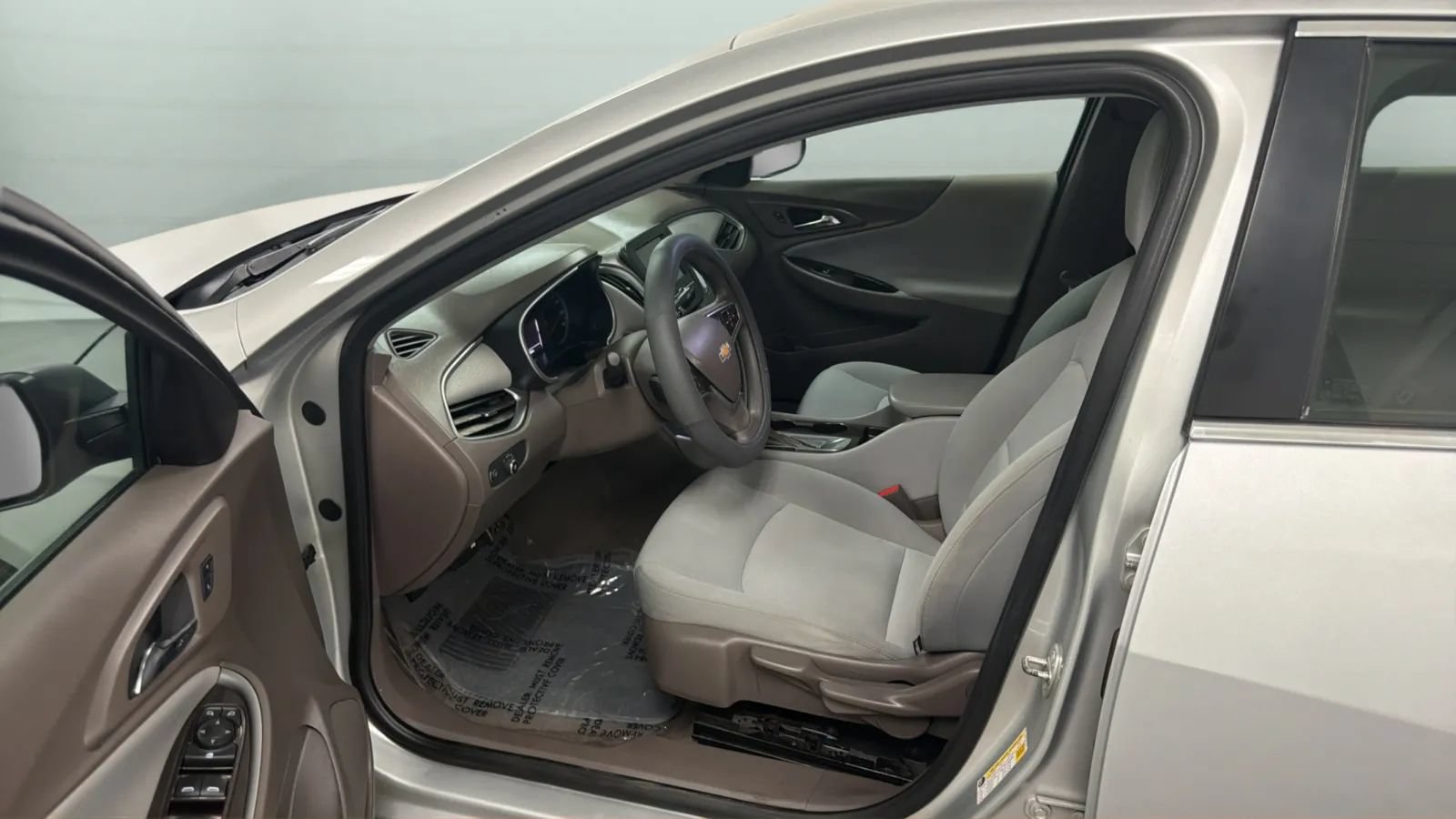Used 2017 Chevrolet Malibu LS FWD image 21