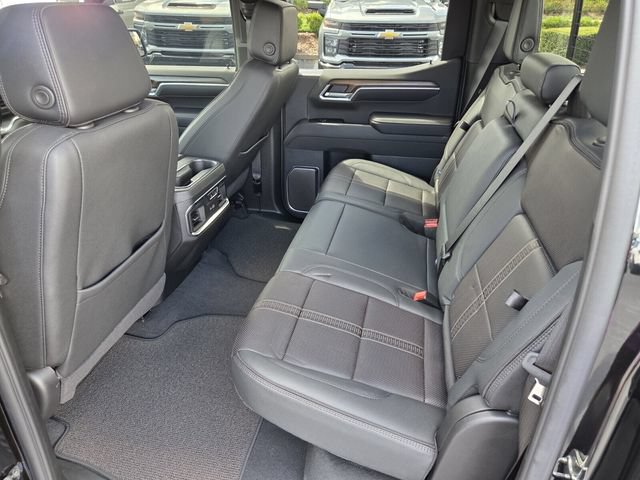 Certified 2026 Chevrolet Silverado 1500 High Country w/ Midnight Edition AWD/4WD image 10