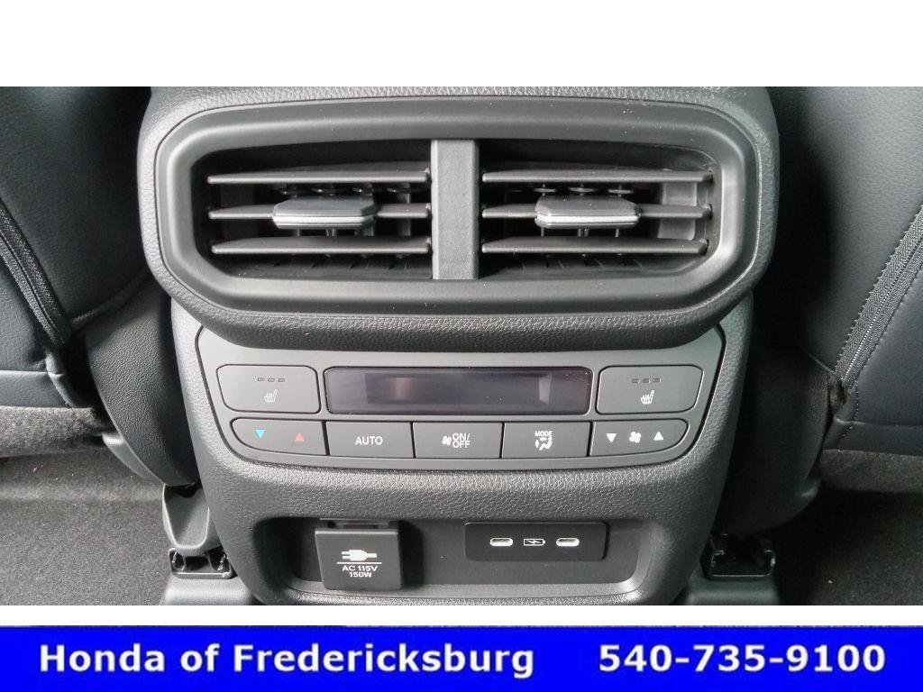 Certified 2025 Honda Pilot Black Edition image 36