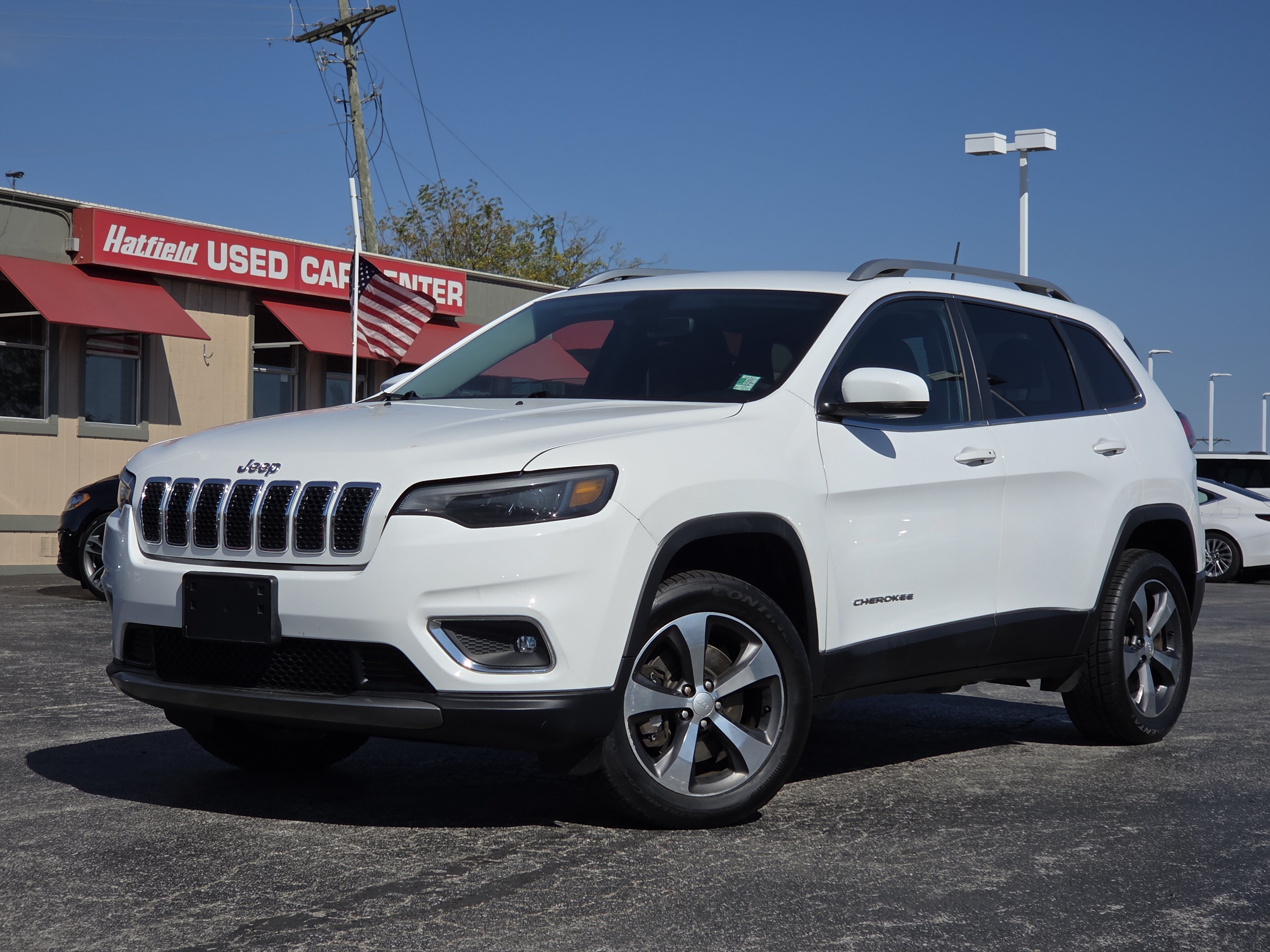 Used 2019 Jeep Cherokee Limited AWD/4WD image 3