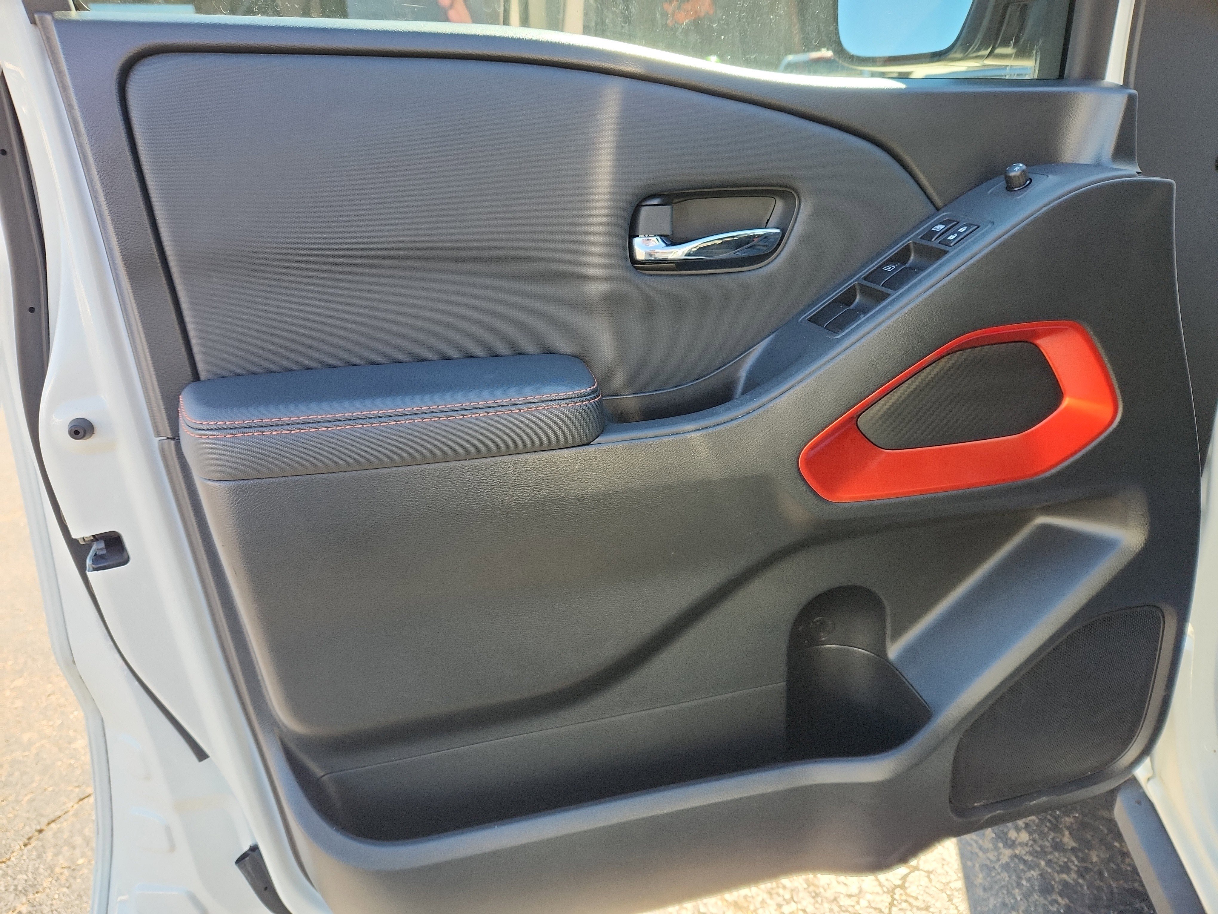 Used 2022 Nissan Frontier Pro-X image 20