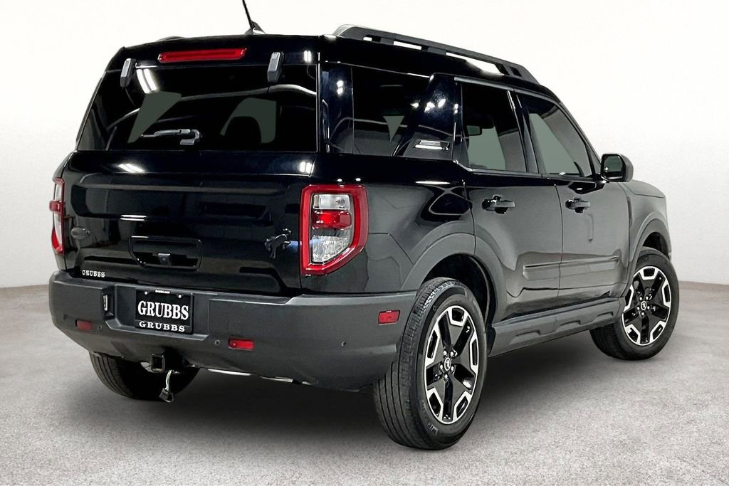 Used 2023 Ford Bronco Sport Outer Banks image 2