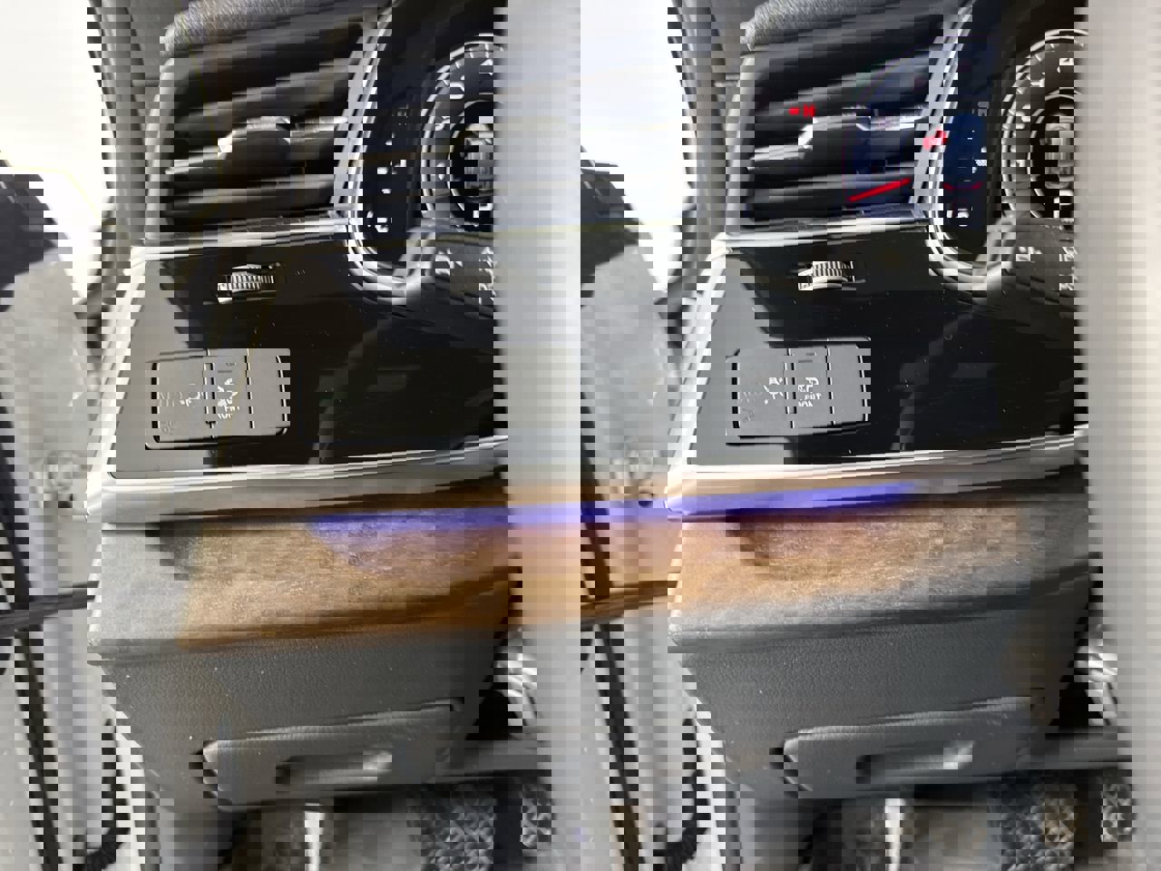 Used 2025 Audi Q8 Premium Plus w/ Premium Plus Package image 21