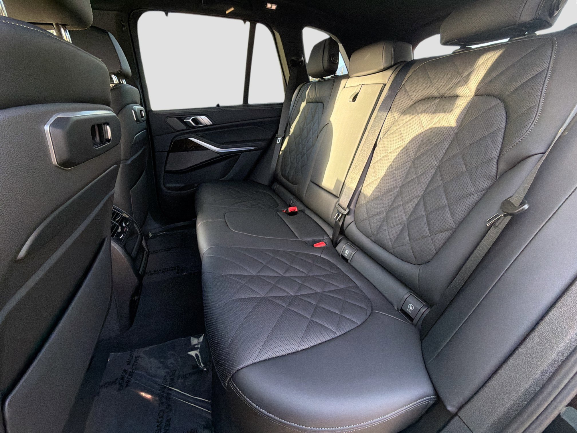 New 2026 BMW X5 xDrive50e w/ Executive Package image 21