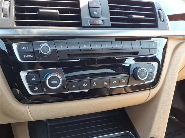 Used 2018 BMW 330i xDrive Sedan w/ Premium Package image 26