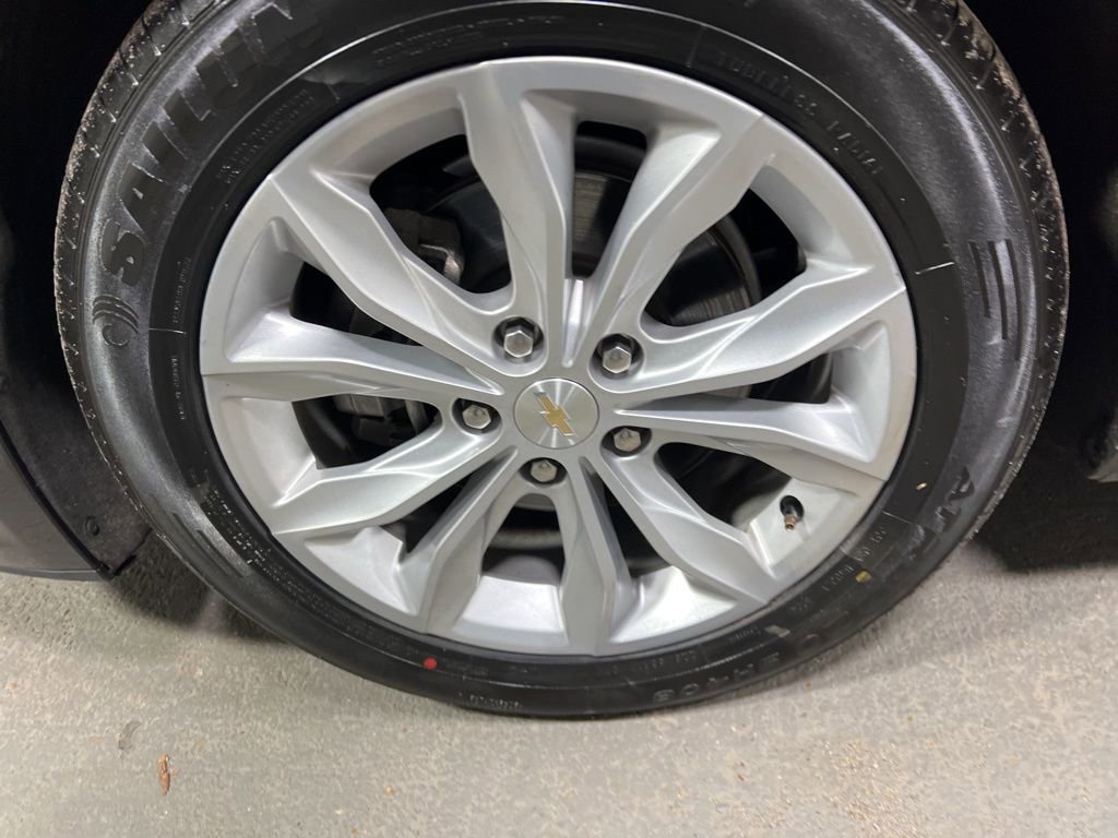 Used 2023 Chevrolet Malibu LT FWD image 42