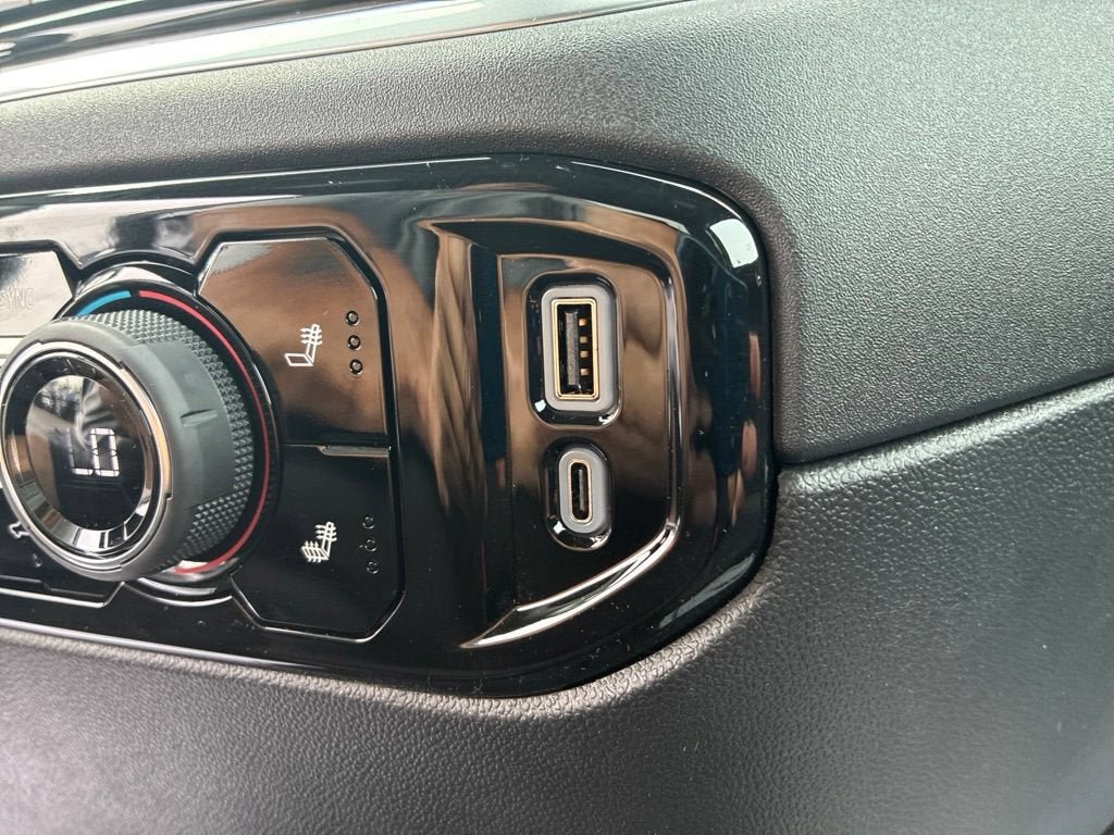 New 2026 Chevrolet Silverado 1500 RST AWD/4WD image 17