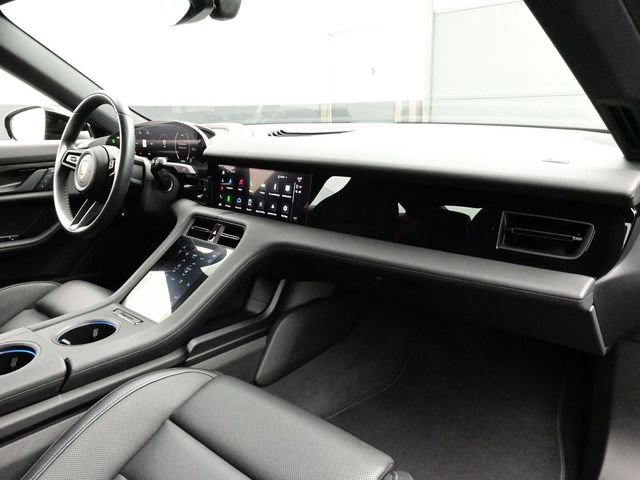 Certified 2023 Porsche Taycan image 18