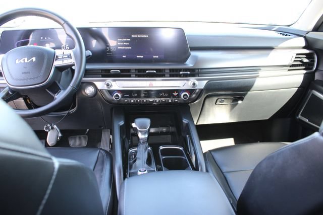 Used 2024 Kia Telluride LX FWD image 12