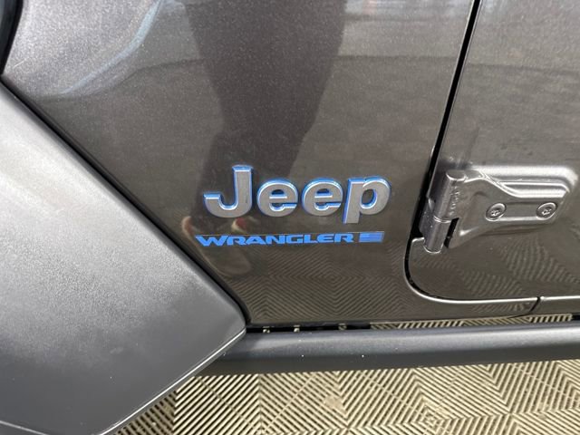 Used 2023 Jeep Wrangler Unlimited w/ Cold Weather Group image 10