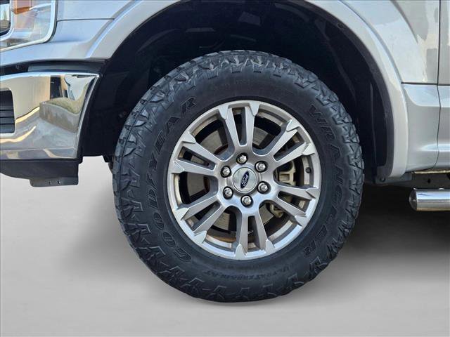 Used 2019 Ford F150 Lariat image 22