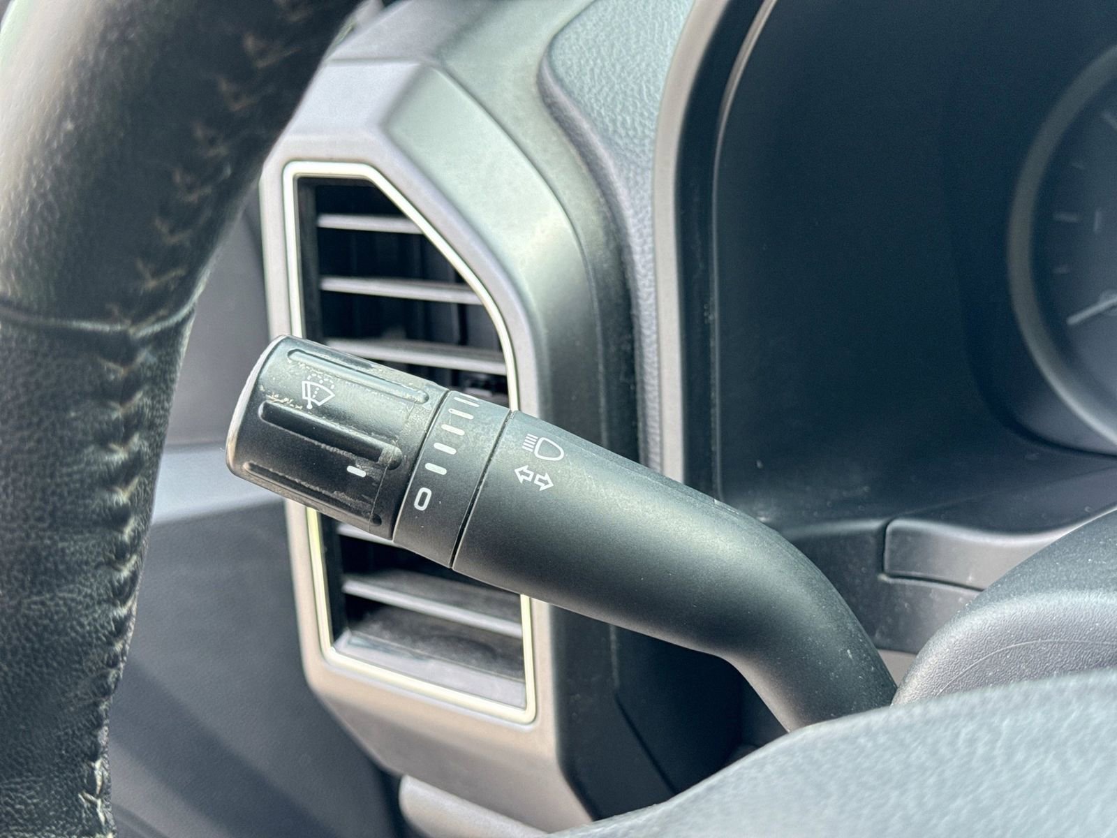 Used 2020 Ford F150 XLT w/ Equipment Group 302A Luxury AWD/4WD image 30