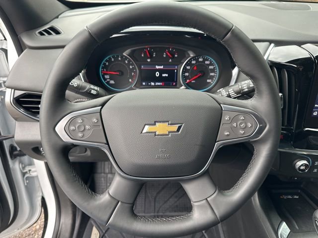 Used 2023 Chevrolet Traverse LT image 18