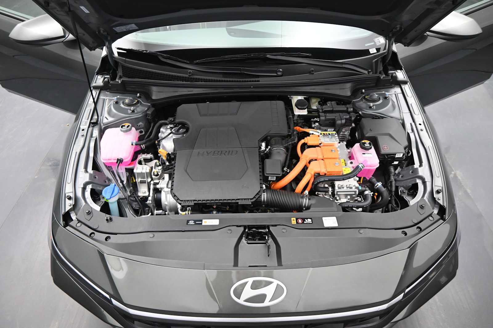 New 2026 Hyundai Elantra Hybrid FWD image 24