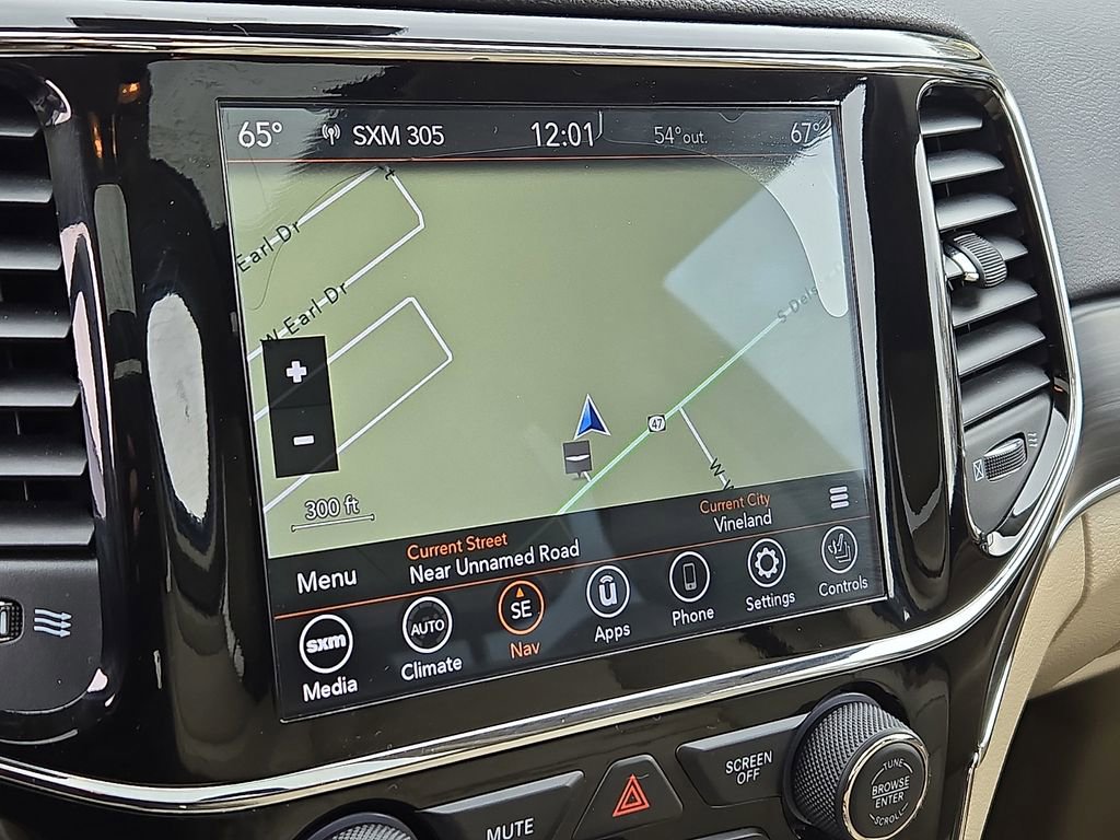 Used 2020 Jeep Grand Cherokee Limited w/ Luxury Group II image 17