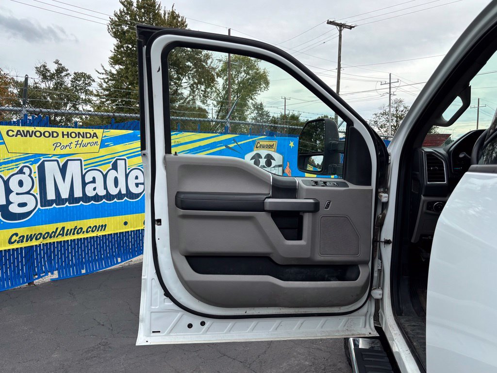 Used 2018 Ford F350 XLT w/ FX4 4x4 Off Road Package image 12