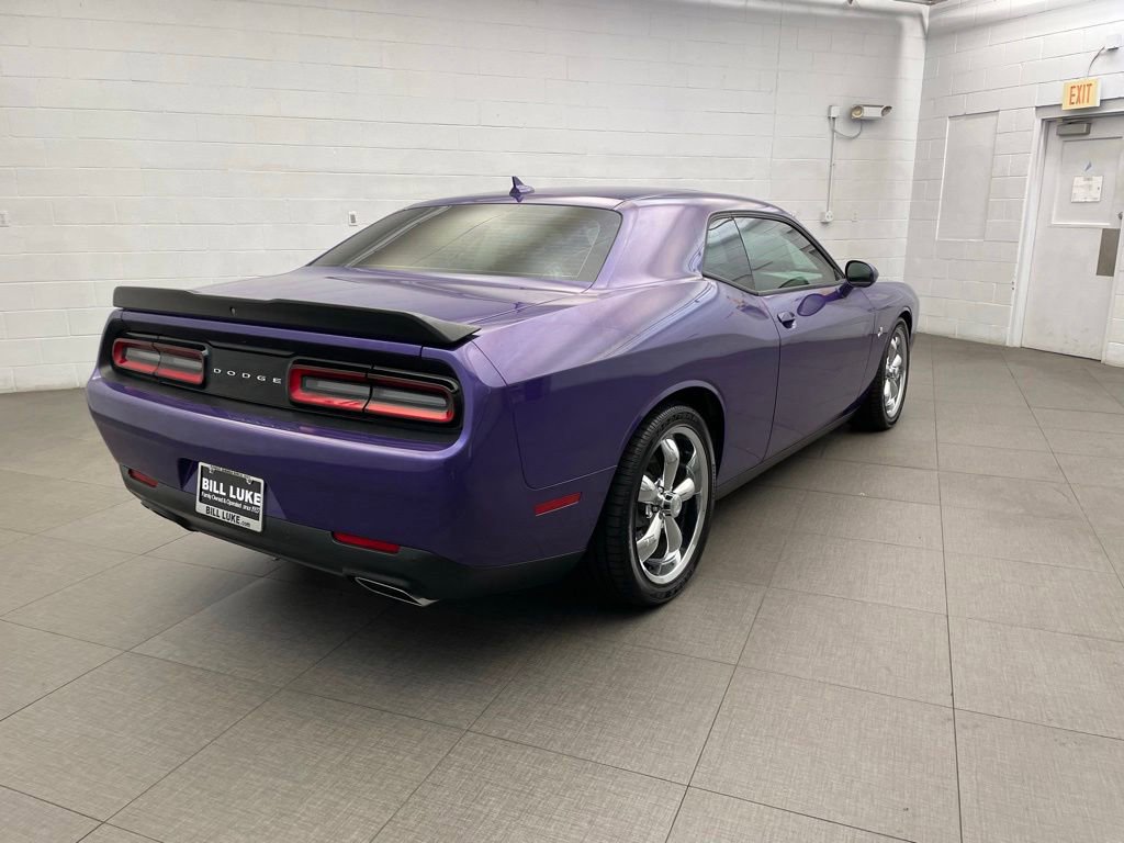 Used 2019 Dodge Challenger R/T Scat Pack w/ Shaker Package RWD image 4
