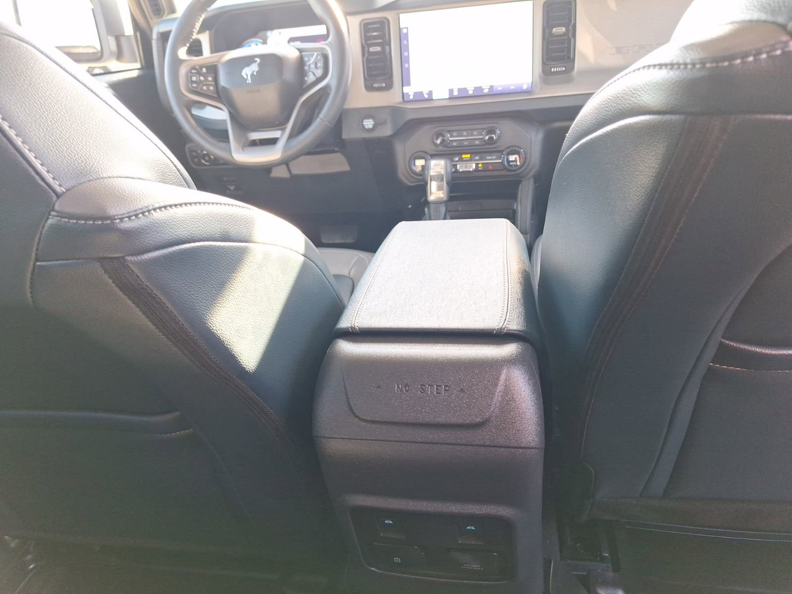 Used 2024 Ford Bronco Outer Banks image 33