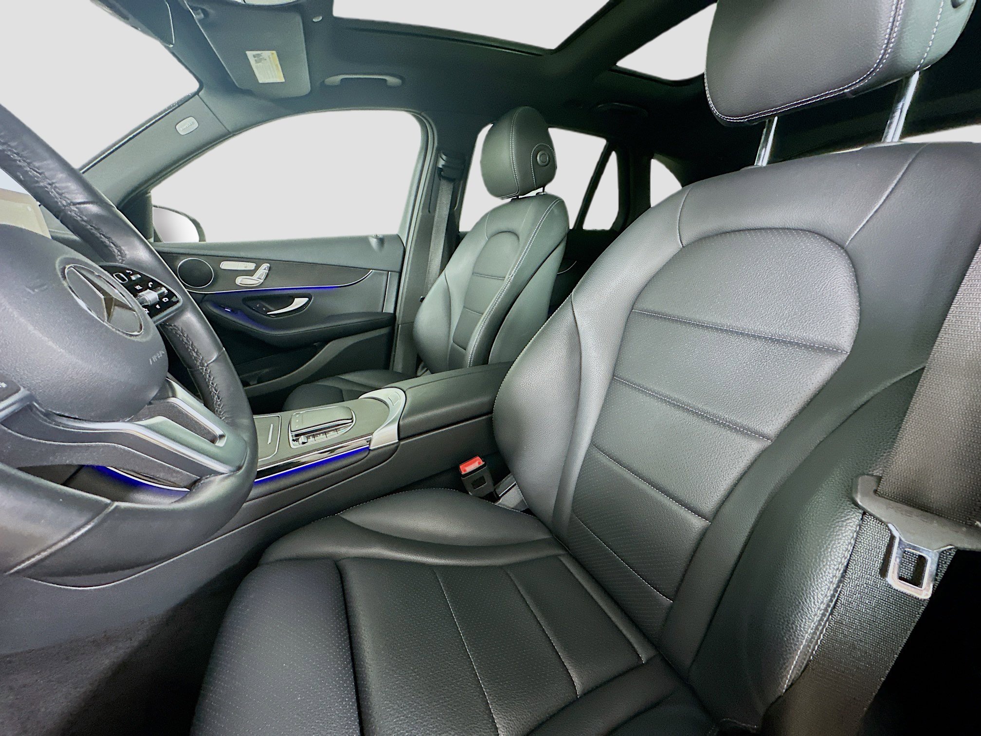 Used 2022 Mercedes-Benz GLC 300 4MATIC w/ Multimedia Package Lite image 27