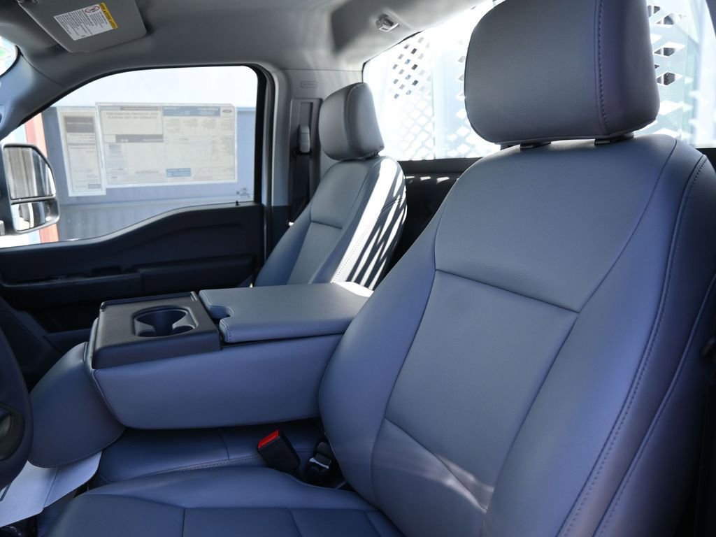 New 2025 Ford F450 XL w/ XL Chrome Package image 17