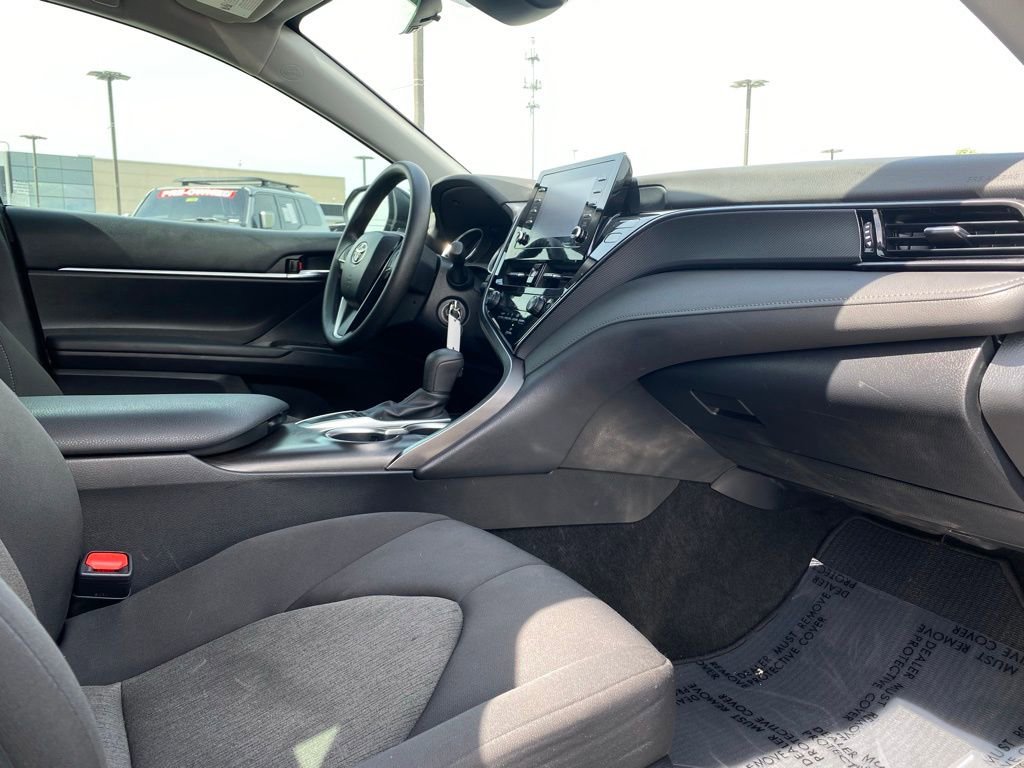 Used 2023 Toyota Camry LE FWD image 31