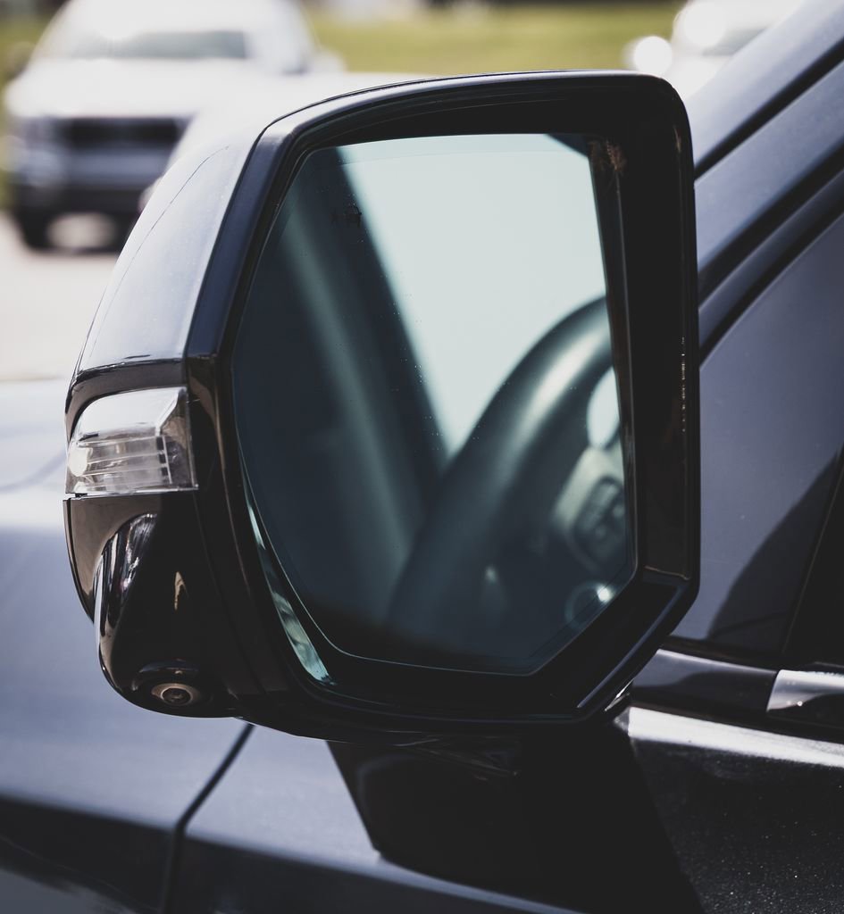 Used 2021 Chevrolet Suburban LT w/ LT Signature Package image 26