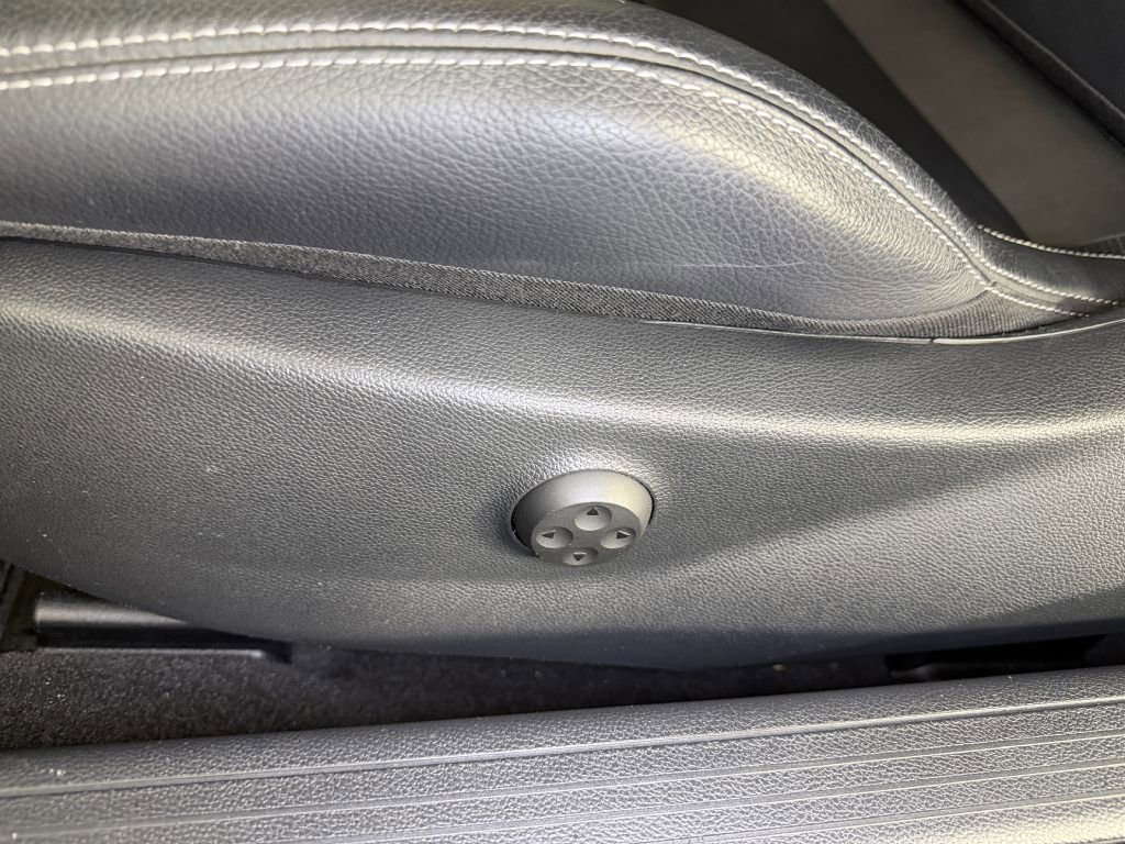 Used 2014 Mercedes-Benz E 350 Coupe image 34