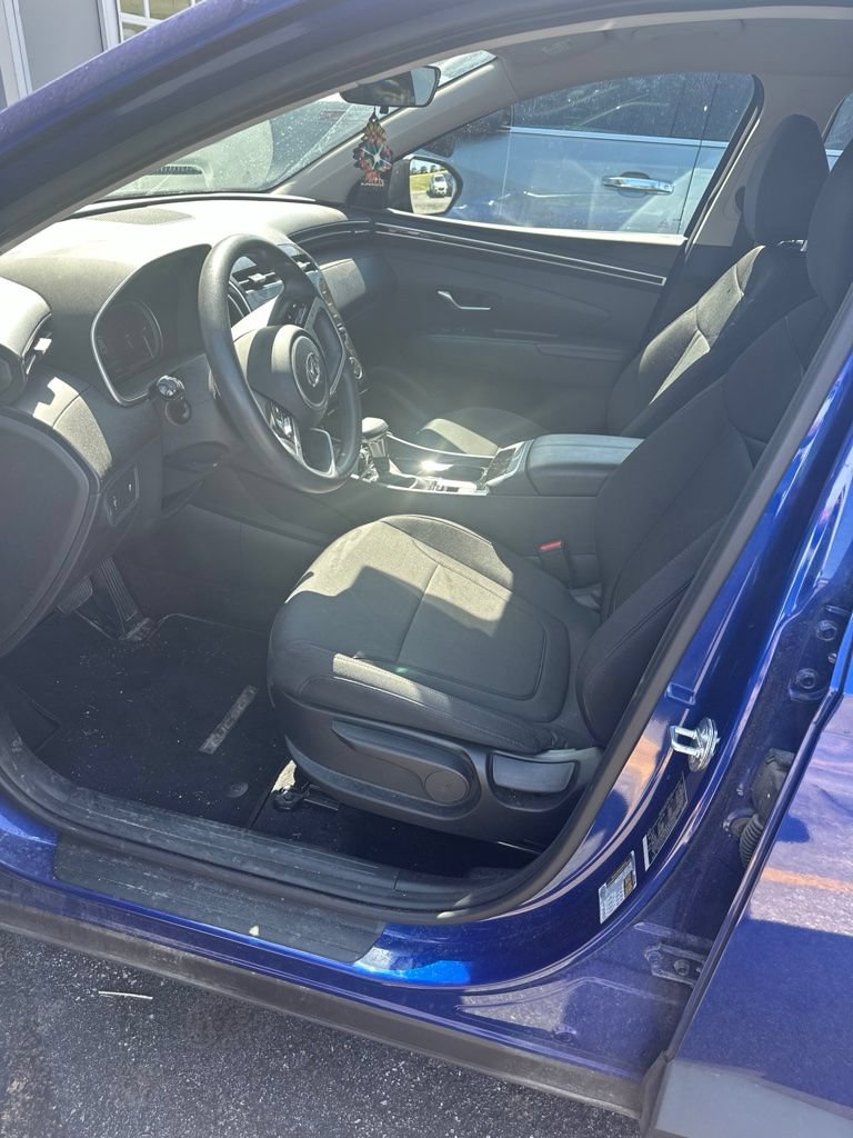 Used 2023 Hyundai Tucson SE AWD/4WD image 2