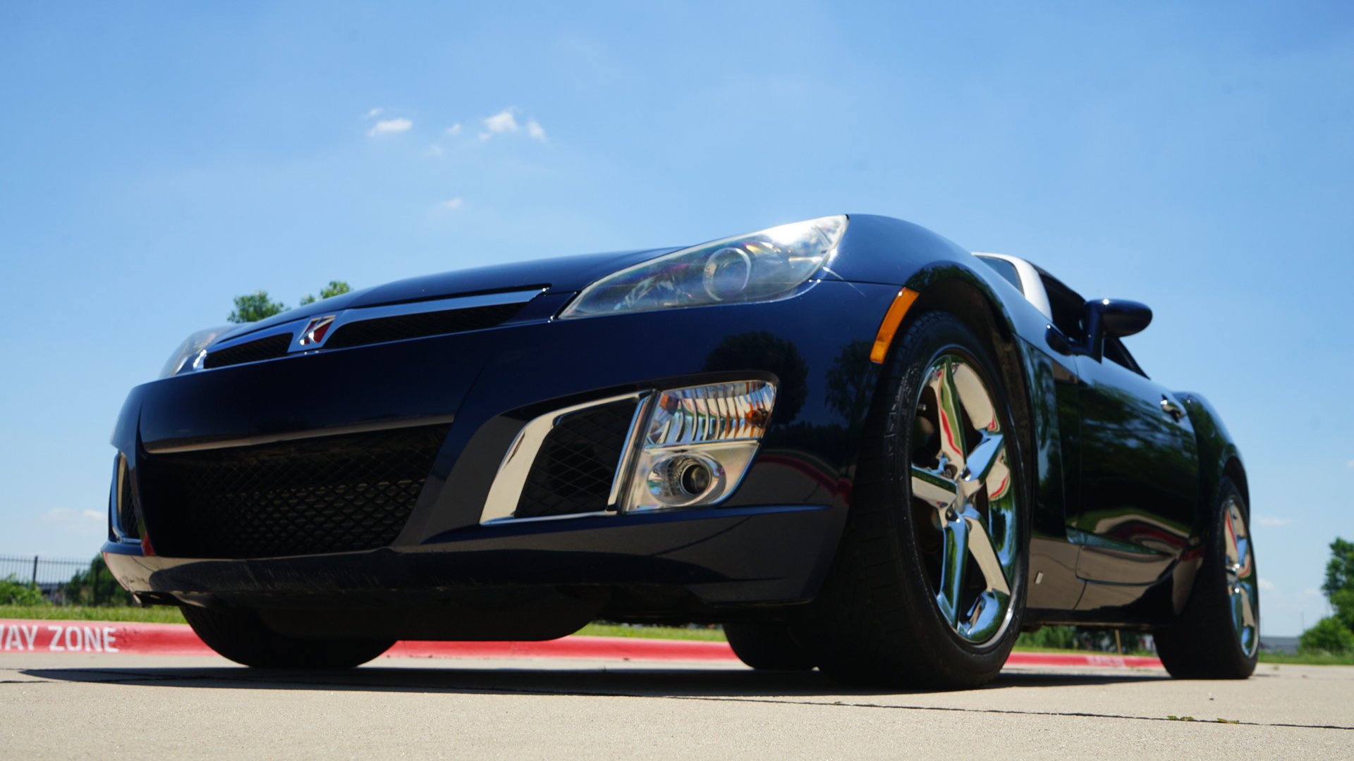 Used 2008 Saturn Sky Red Line RWD image 4