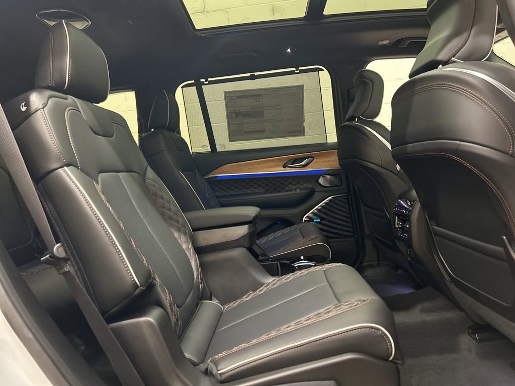New 2026 Jeep Grand Cherokee L Summit AWD/4WD image 11