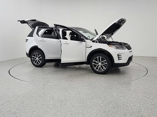 New 2026 Land Rover Discovery Sport Landmark AWD/4WD image 10